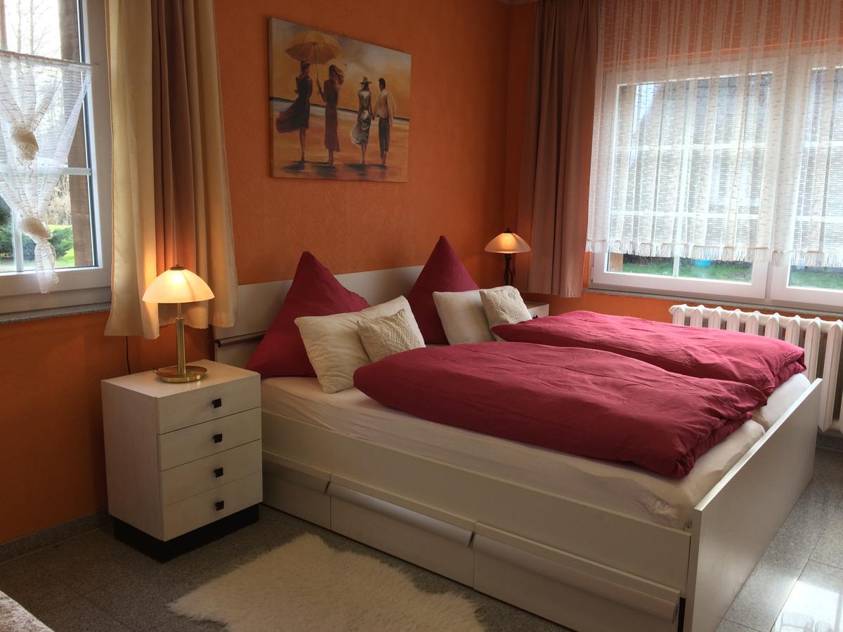 Ferienwohnung Rosi Stoppa Бург Екстериор снимка